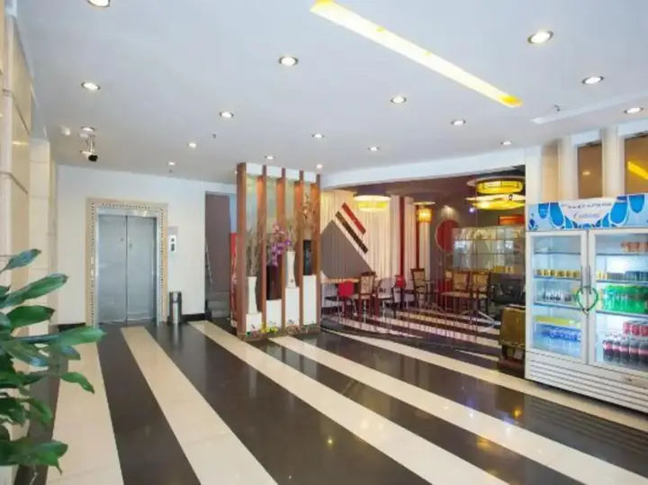 Шанхай: Huaren Hotel (Shanghai Wujiaochang Metro Station)