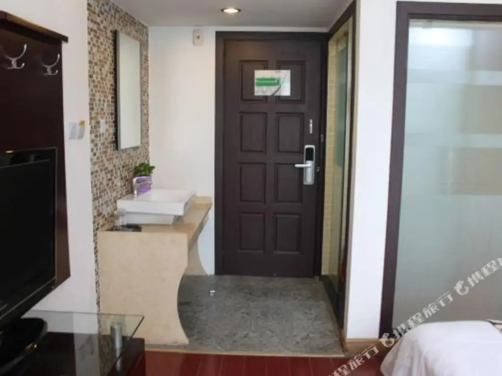 Шанхай: Huaren Hotel (Shanghai Wujiaochang Metro Station)