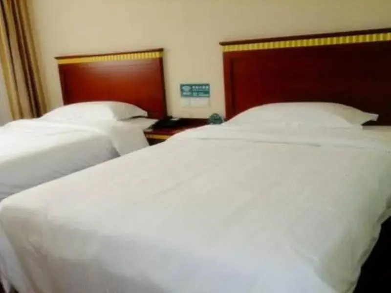Шанхай: GreenTree Inn ShangHai PuDong New District TangQiao Metro Station Express Hotel