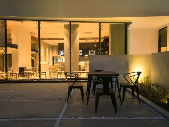 Шанхай: West Suburb of Hongqiao Hub Lereal @ Hotel