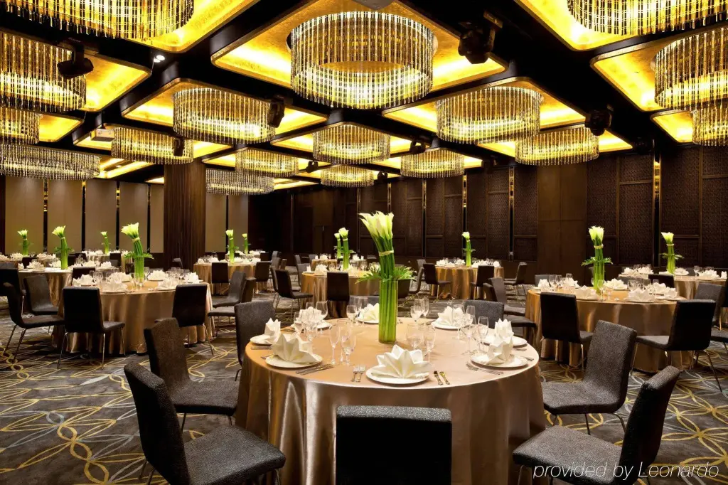 Шанхай: Lake Malaren International Convention Center Hotel