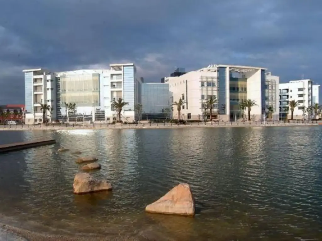 Шанхай: Lake Malaren International Convention Center Hotel