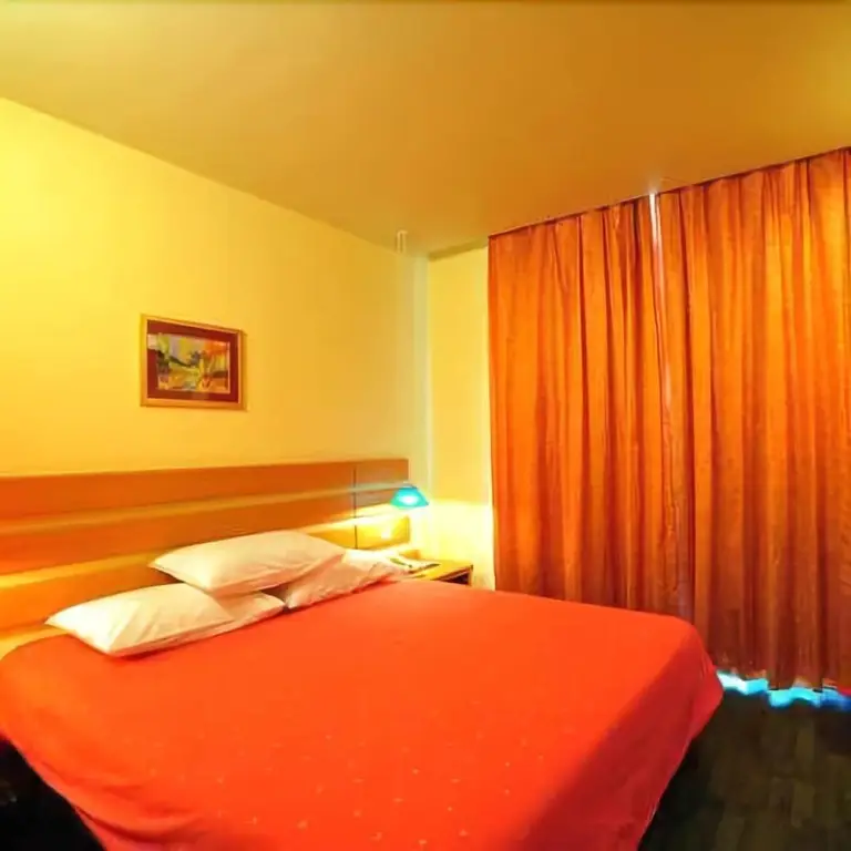 Шанхай: Home Inn