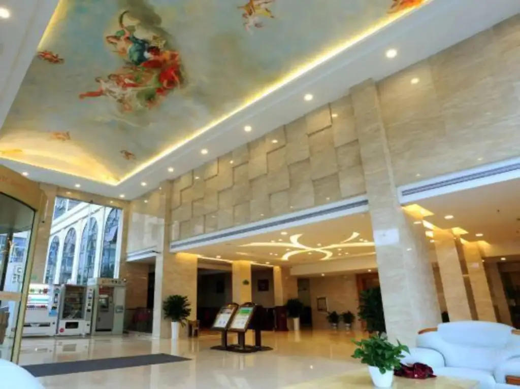 Vienna Classic Hotel (Shangrao Peace Sunshine) — фото 1