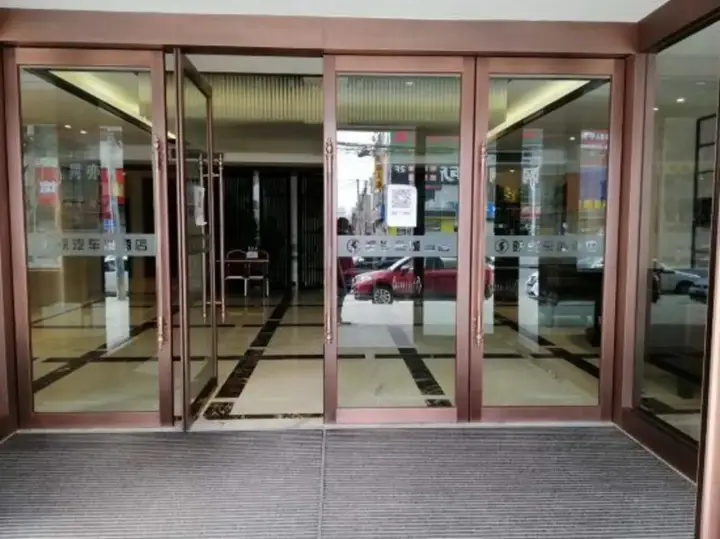 Сиань: Car City Hotel
