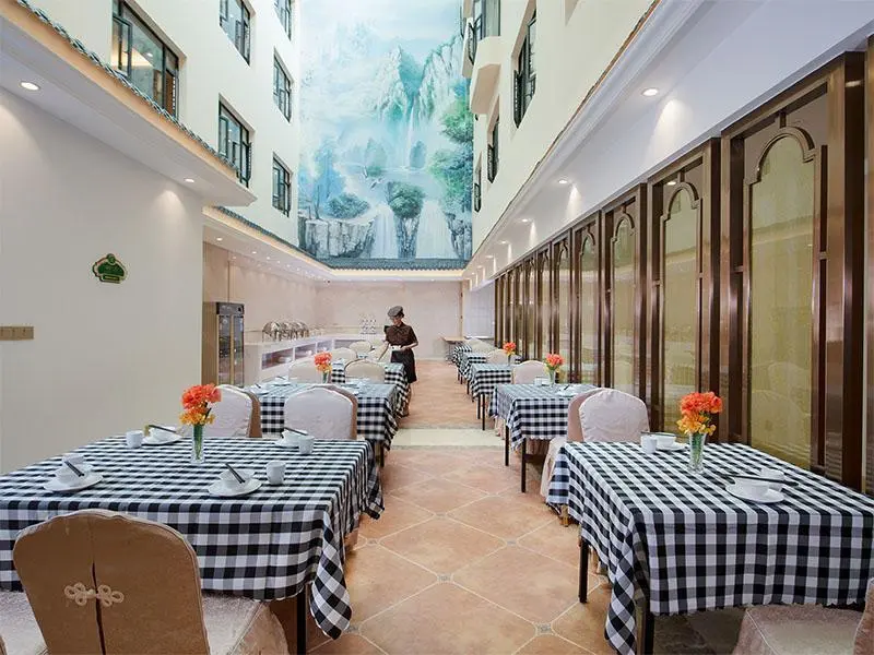 Яншо: Vienna Hotel Guangxi Guilin Yangshuo Eternal Love