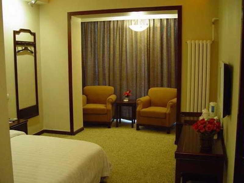 Пекин: Golden Palace Silver Street Hotel