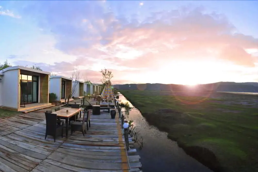 Лицзян: Lijiang Lashi Lake Retreat