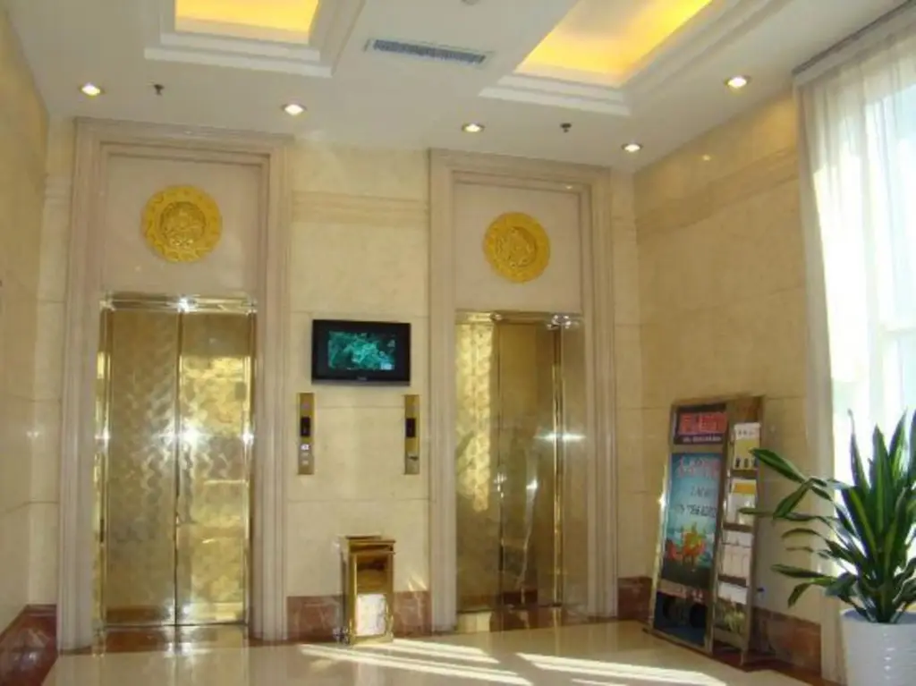 Джинченг: Zhulinshan Grand Hotel