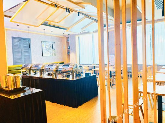 Чжухай: Yinhua Business Hotel (Zhuhai International Convention Center)
