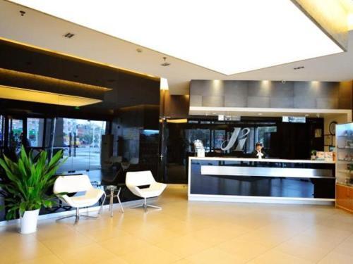 Тайчжоу: Jinjiang Inn Taizhou wanda square south Jiangzhou  road Branch