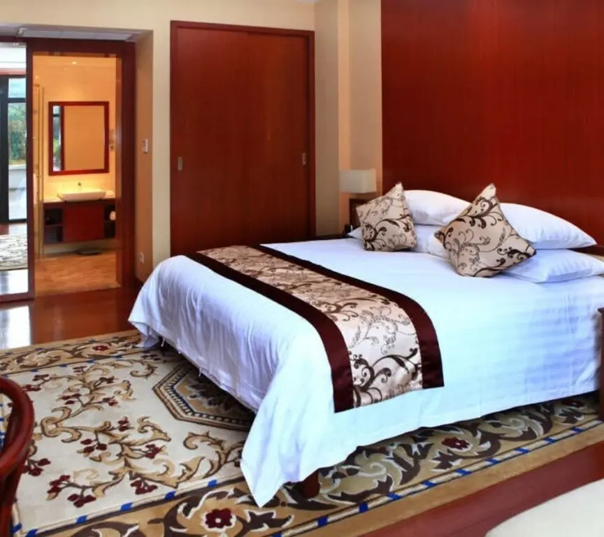 Пуэр: Puer Mei Zi Lake Hotel & Resorts