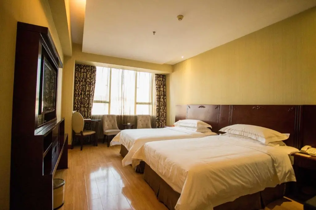 Шэньчжэнь: Vienna International Hotel Shenzhen Sou