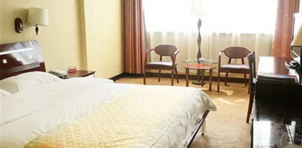 Пекин: The Beijing Butterfly Spring Hotel