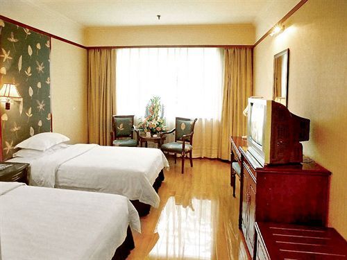 Starway Premier Longdu Hotel Jinan — фото 1