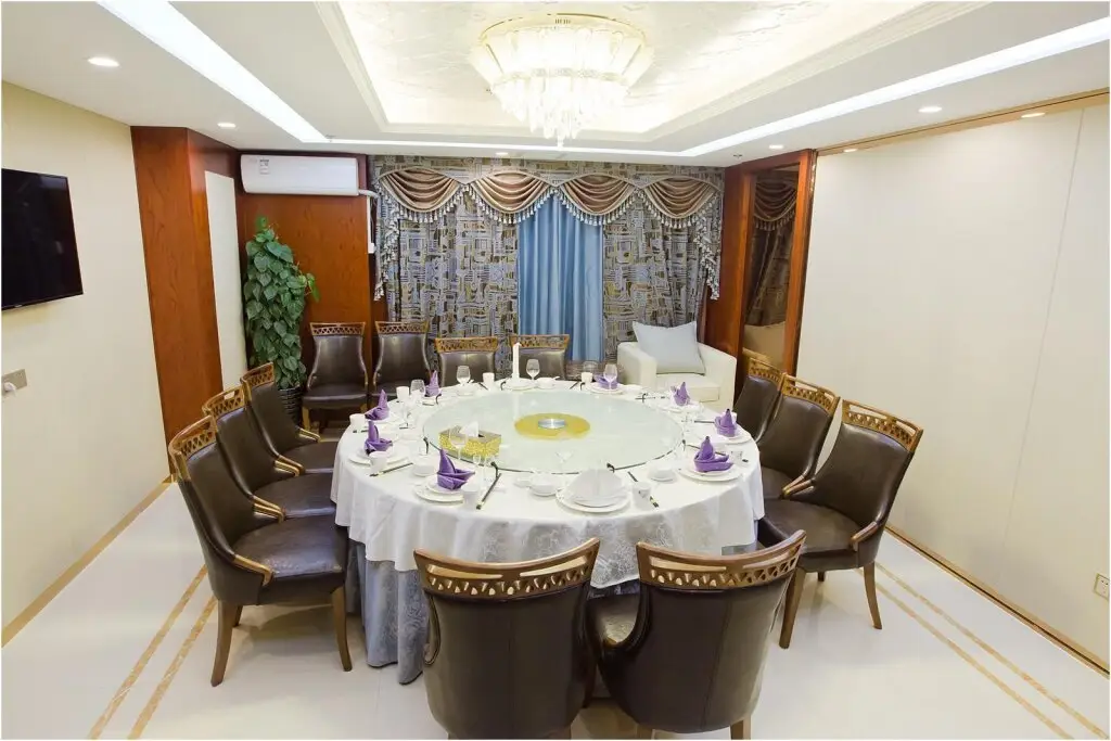 Lavande Hotel Chengde Mountain Resort — фото 1
