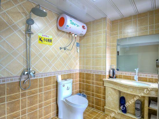 Даньдун: Xin'Gang Business Hotel