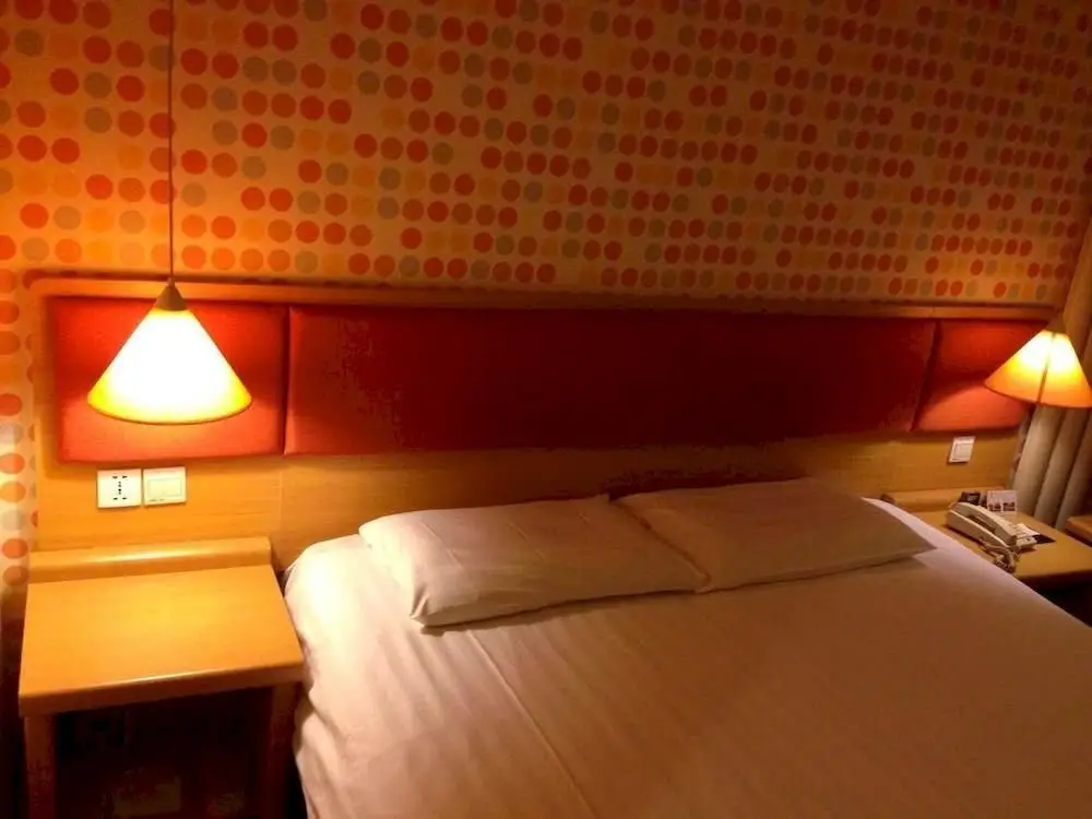 Далянь: Home Inn Dalian