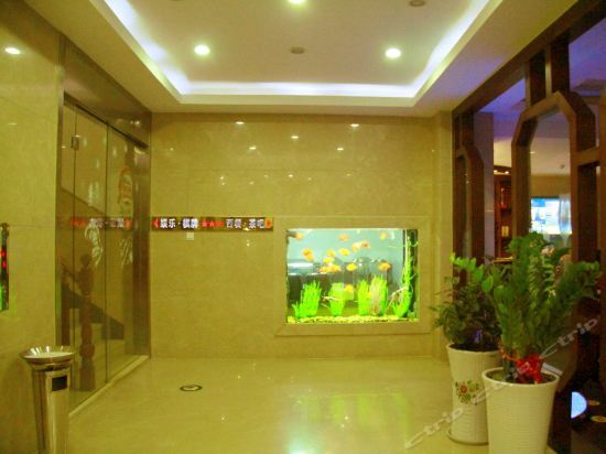Hongxiang Business Hotel — фото 1
