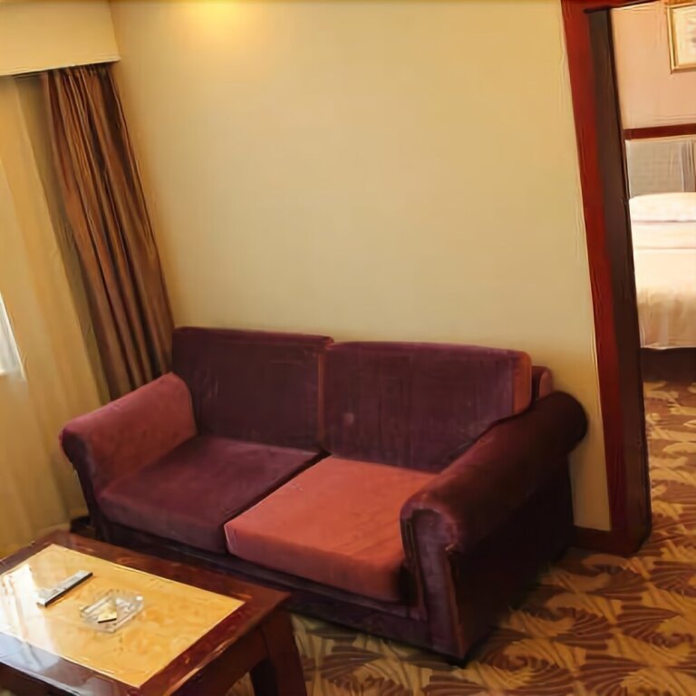 Хэфэй: Bo Jue Holiday Inn