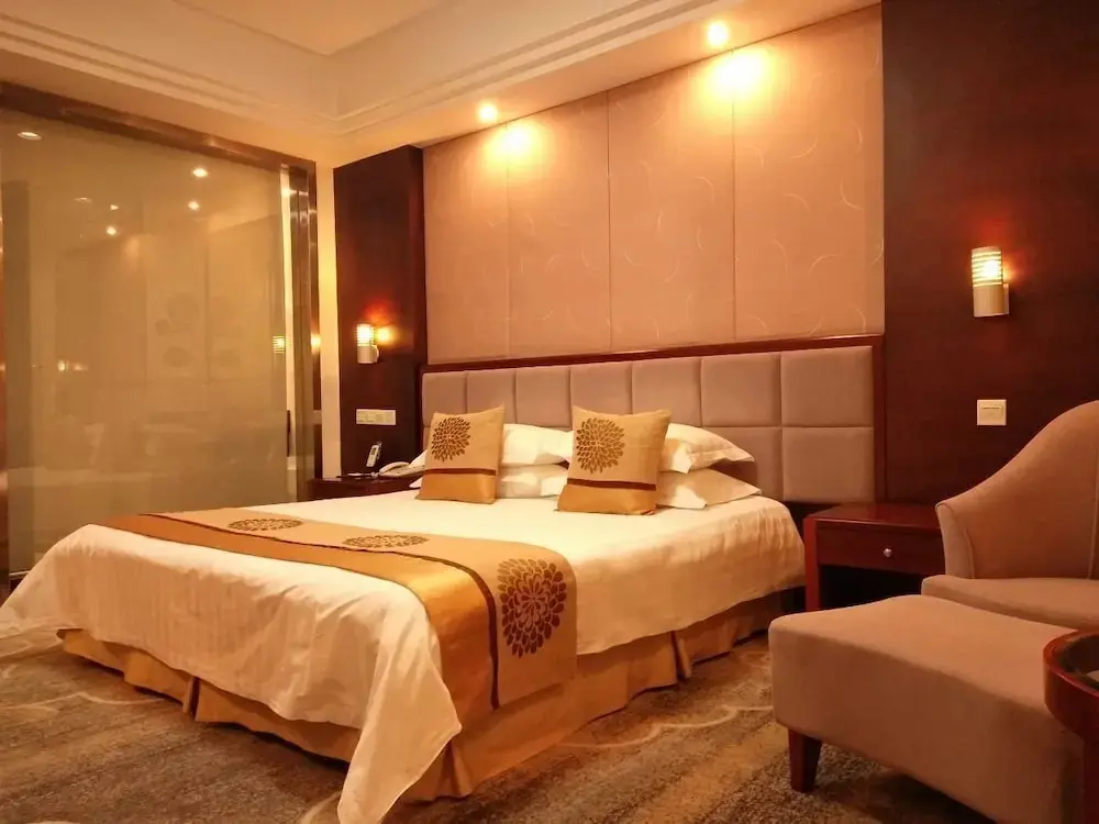Чичжоу: Jiuhuashan Center Hotel