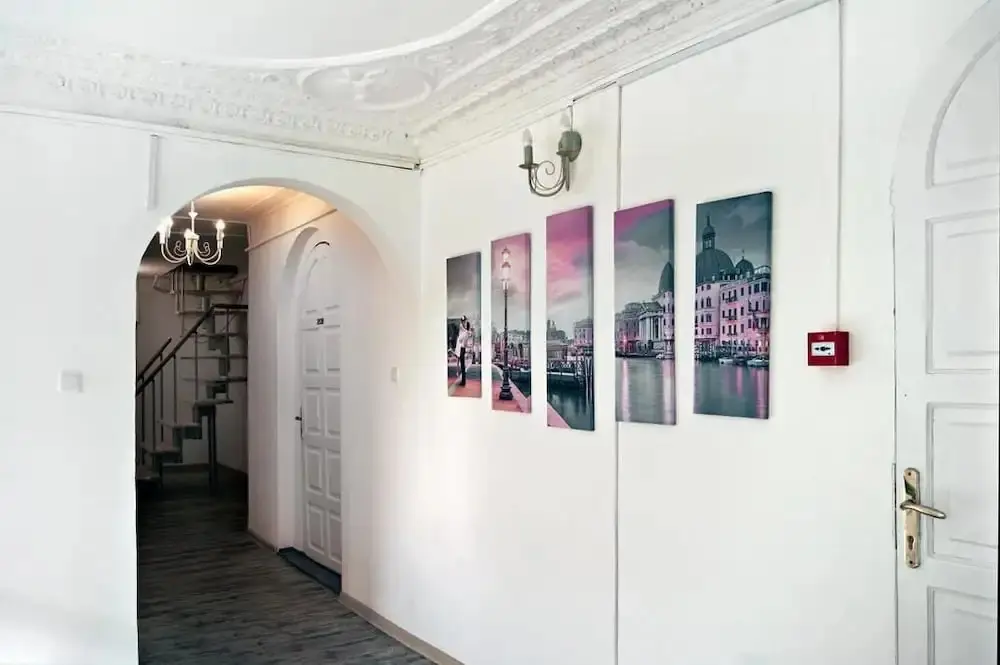 Москва: Apelsin Hotel on Kurskaya