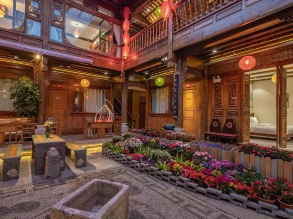 Лицзян: Jiuqi Fuxiang Inn (Lijiang Ancient City Dashuiche Branch)