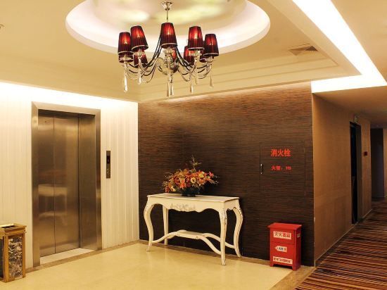 Лючжоу: Tian Cheng Business Hotel