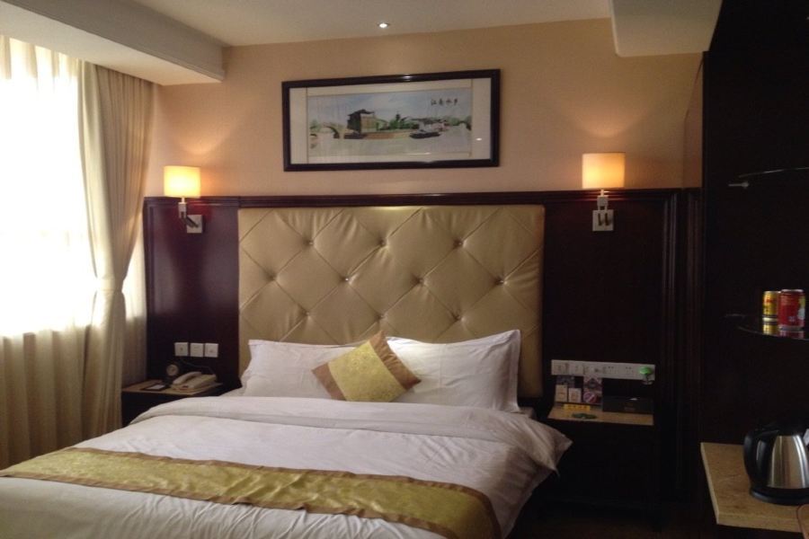 Мейчжу: Hongdu Hotel