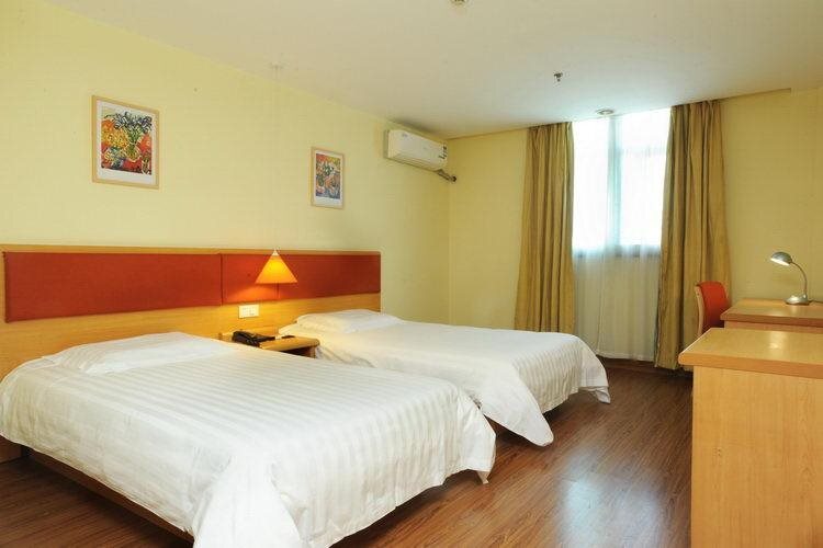 Нинбо: Home Inn Ningbo Huancheng West Road Railway Station
