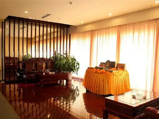 Линьи: Yizhou International Hotel
