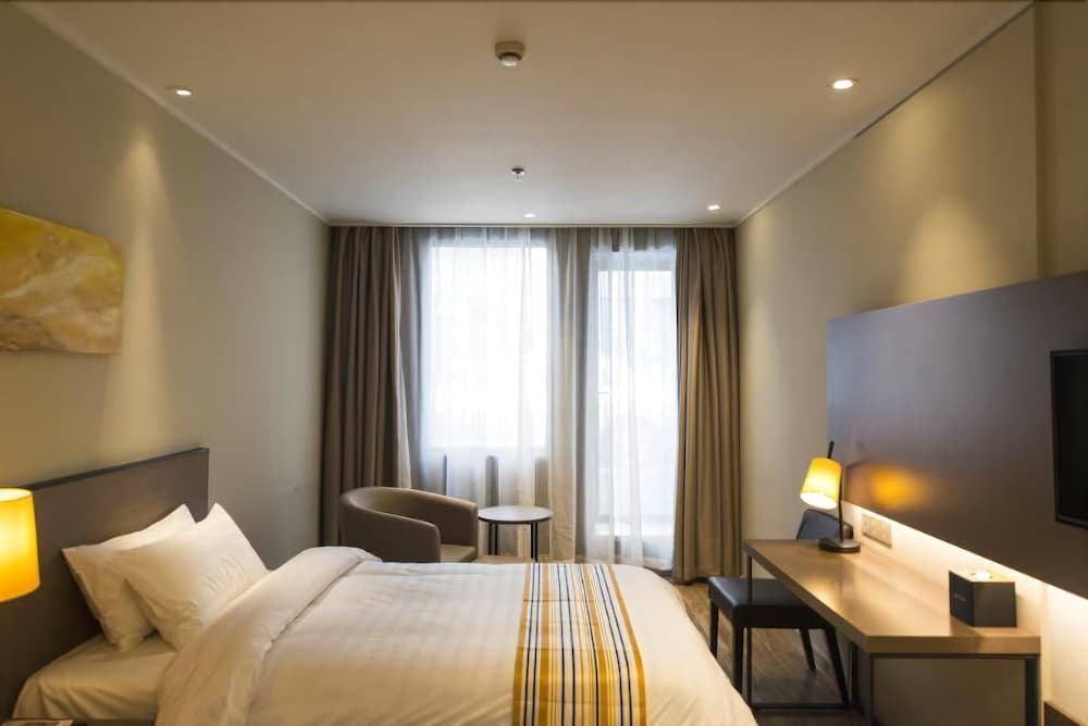 Шанхай: Home Inn North Bund