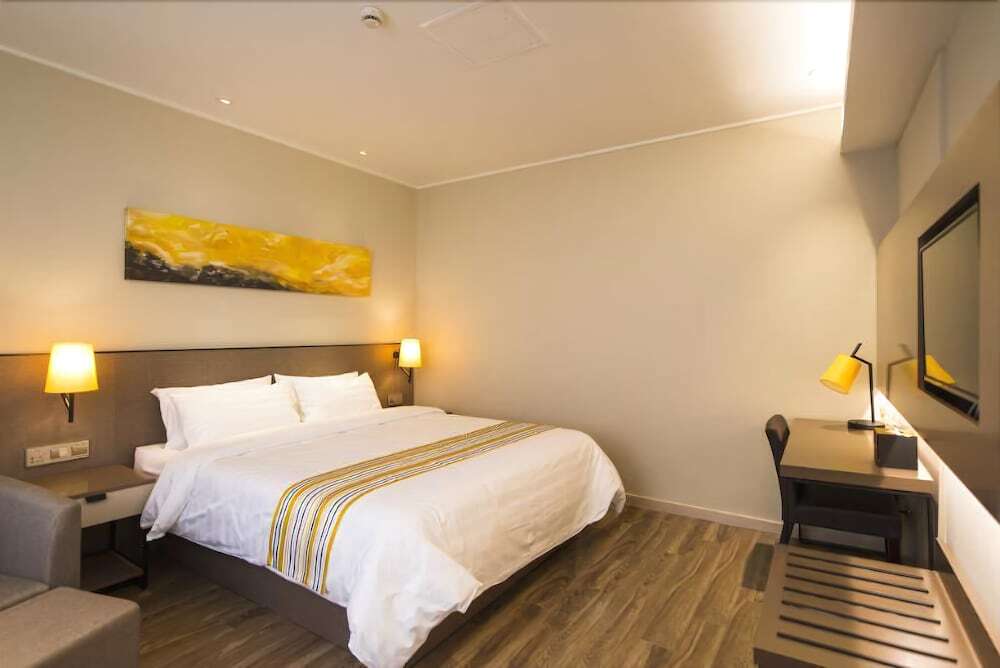 Шанхай: Home Inn North Bund