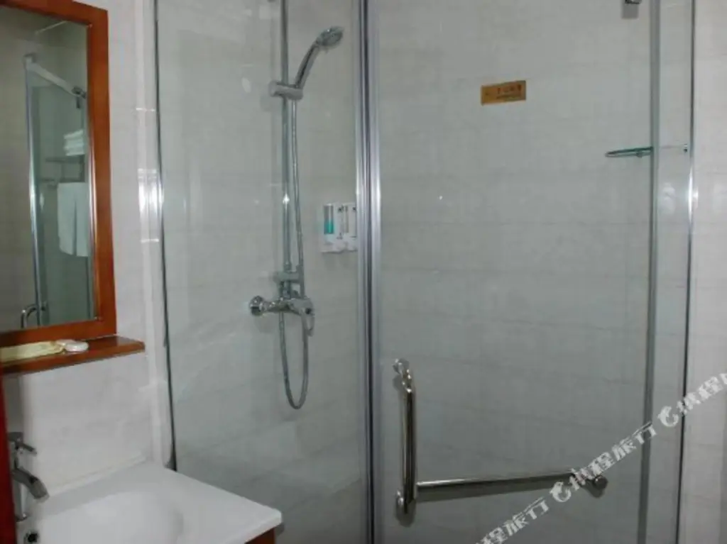 Тайюань: Taiyuan Water Conservancy Building Finance University North Campus Store