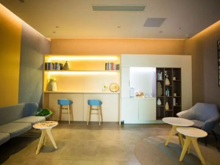 Вэйхай: Homeinn · neo (Wendeng Kunyu Road RT-Mart)