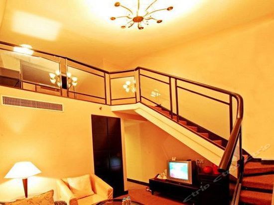 Уси: Concord Plaza Hotel