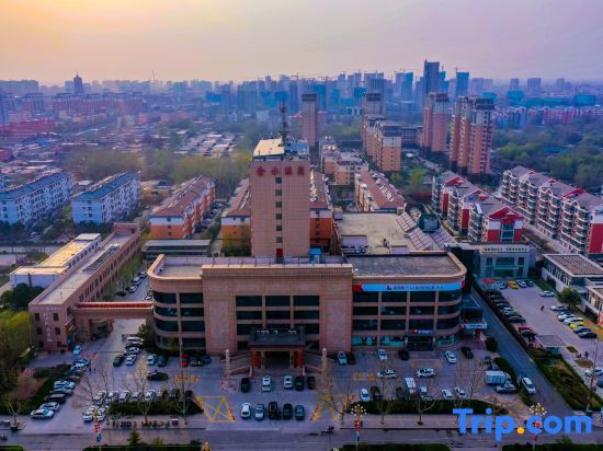 Лиаоченг: Jinshui Hot Spring Hotel - Liaocheng