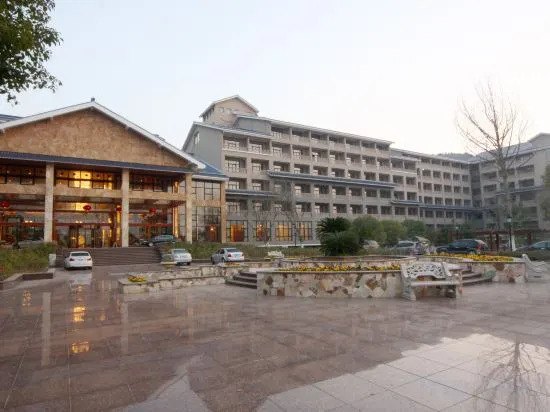Нинбо: Donggu Lake Xiangshan New Century Hotel