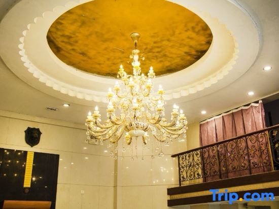 Yadu Hotel — фото 1