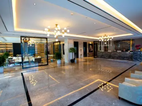 Longxin Hotel Yili — фото 1