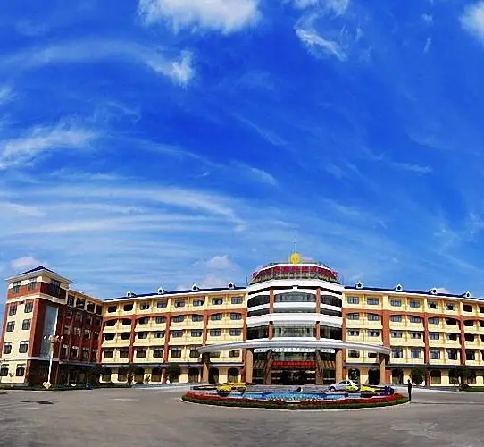 Линьи: Oriental Rihigh International Hot Spring Resort