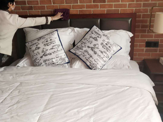 Чжэнчжоу: Youna Hotel (T10 Tanshili Yuhuai Subway Station)