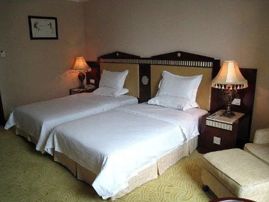 Чжуншань: Vienna Zhihao Hotel (Zhongshan Xiaolan High-speed Railway Dongsheng Branch)