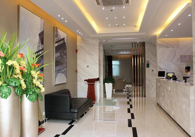 Чжухай: City Comfort Inn Zhuhai Hengqin Huafa Shangdu