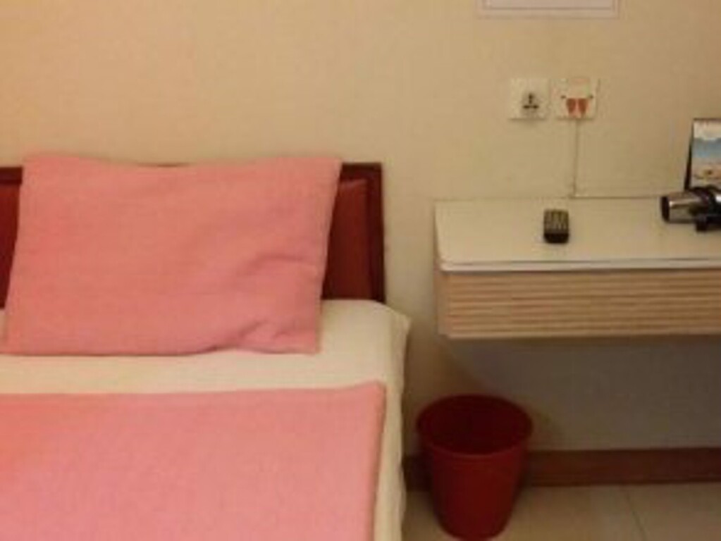 Гонконг: Hong Kong Friend's House