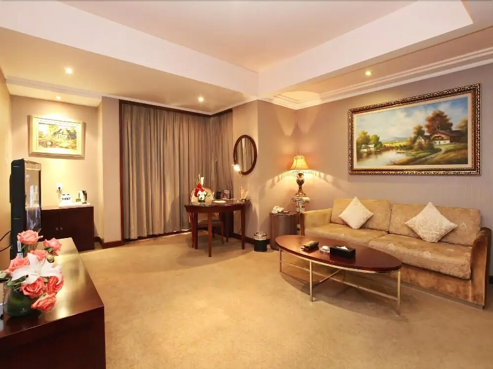 Цзиньхуа: New Century Hotel Pujiang