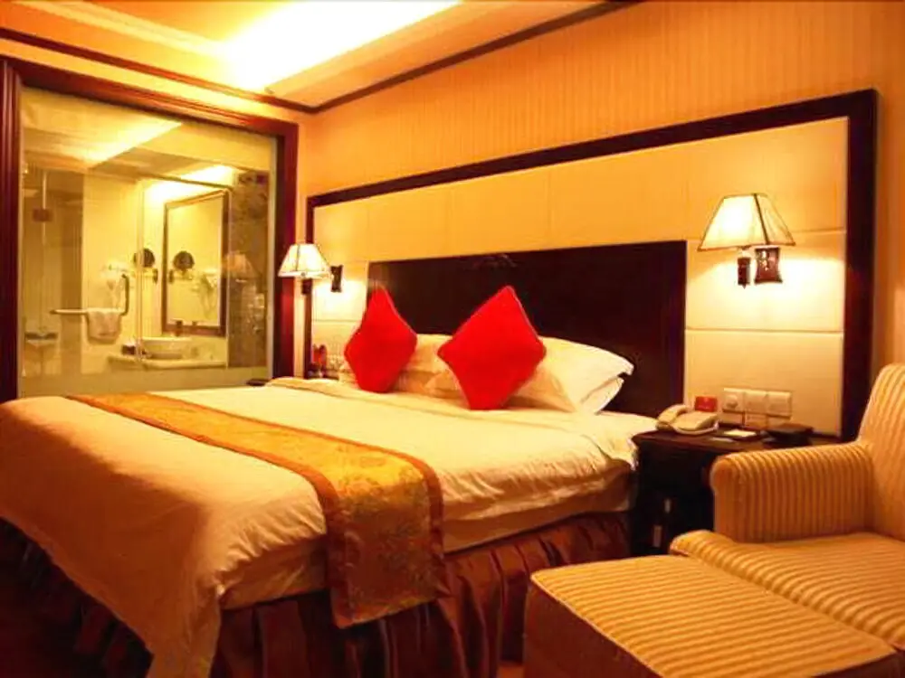 Шанхай: Vienna Hotel (Shanghai Hongqiao Airport Jiuxing)