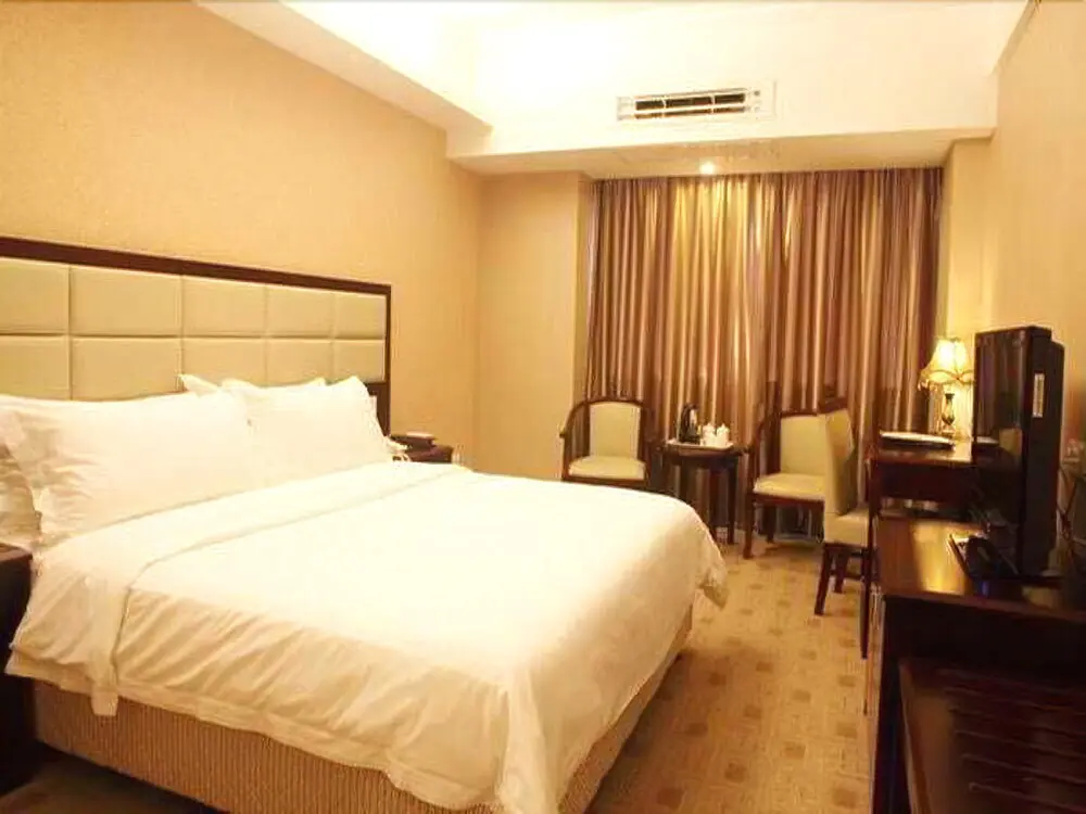 Шанхай: Vienna Hotel (Shanghai Hongqiao Airport Jiuxing)