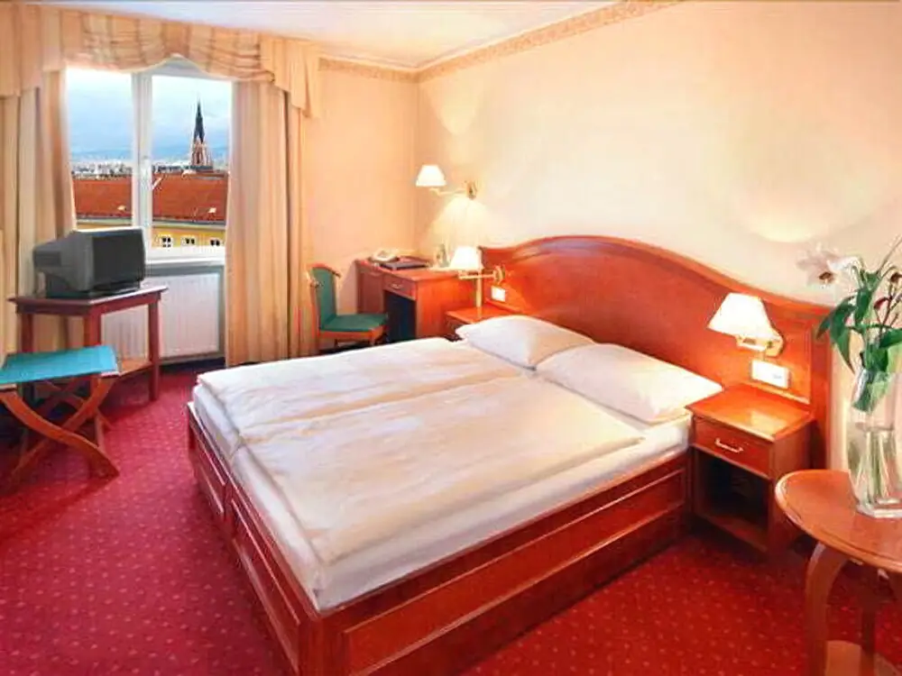 Шанхай: Vienna Hotel (Shanghai Hongqiao Airport Jiuxing)