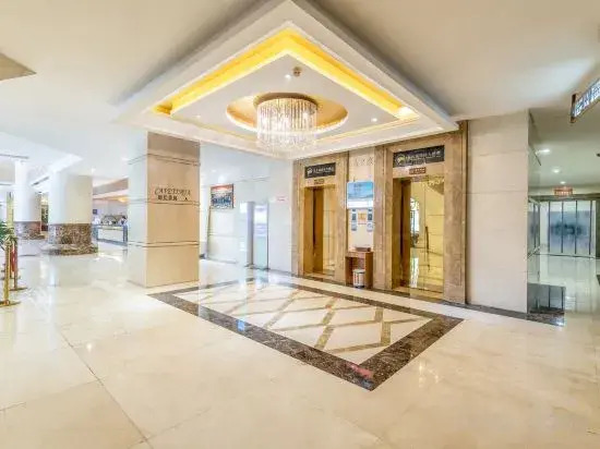 Тунжень: Jintan Square South Great Wall Hotel (Tongren Station Branch)